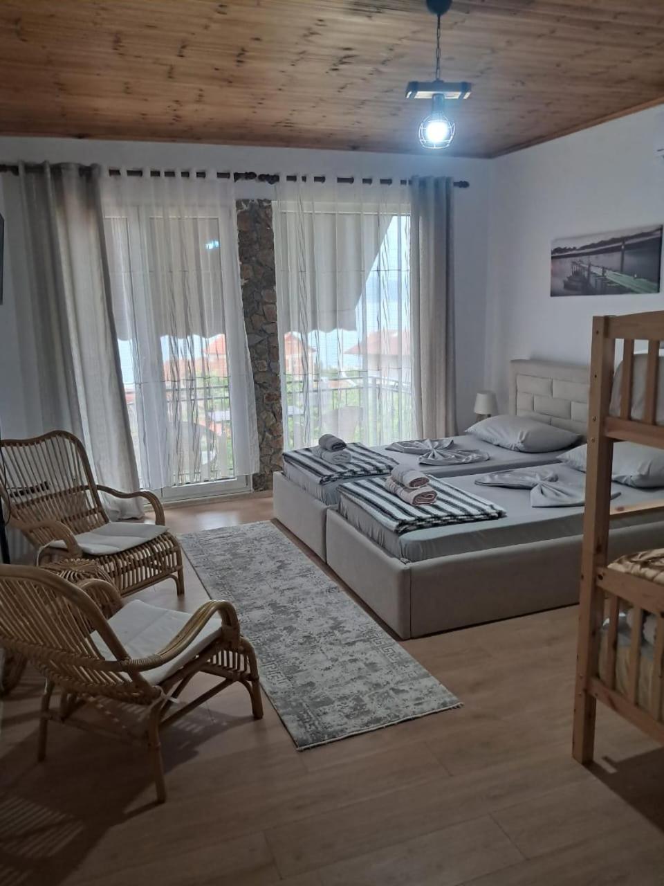 Roleo Guest House Lini المظهر الخارجي الصورة